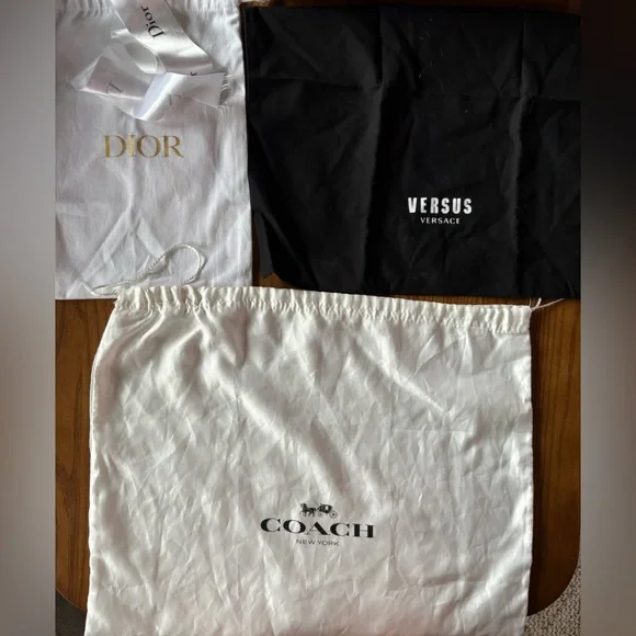 Louis Vuitton Dust Bag Assortment - White, Cream, Black